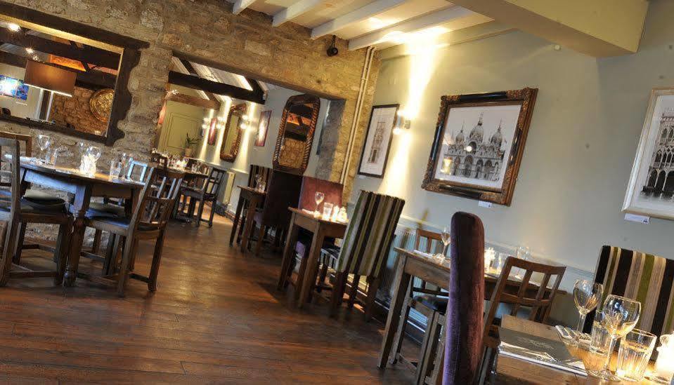 Hotel Bear And Ragged Staff Cumnor Exterior foto